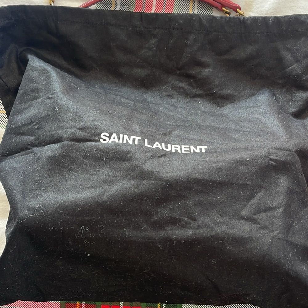 New! Yves Saint Laurent LouLou Small YSL Puffer Chain Shoulder Bag in Opyum Red - Picture 8 of 8
